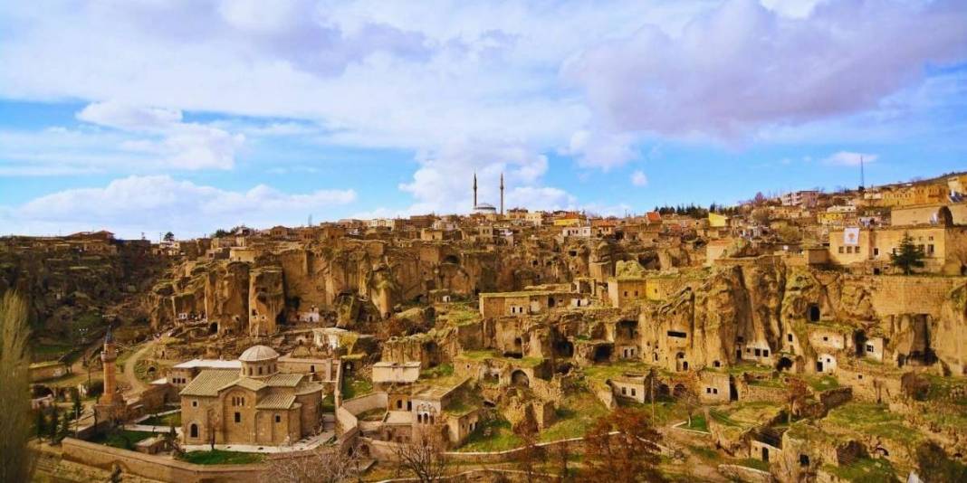 Ürgüp ya da Göreme sananlar yanılıyor! Türkiye’nin ikinci Kapadokya’sı: Bu doğa harikası keşfinizi bekliyor 1